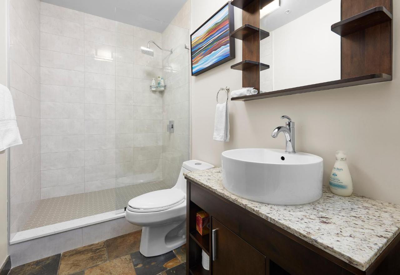 Apartament Mountain Fun - With Open Pool And Hot Tub Canmore Zewnętrze zdjęcie
